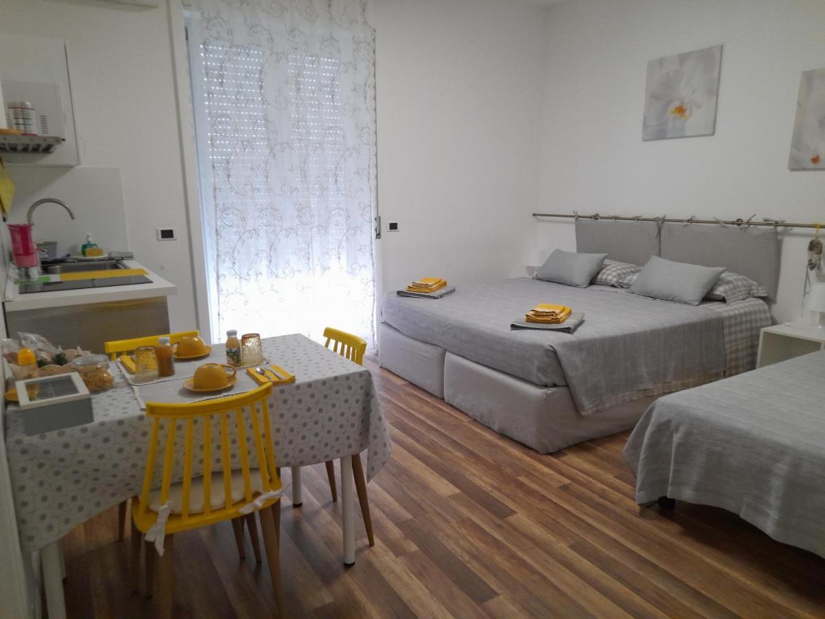 Cristel Malpensa Room 卡尔达诺阿尔坎波 外观 照片